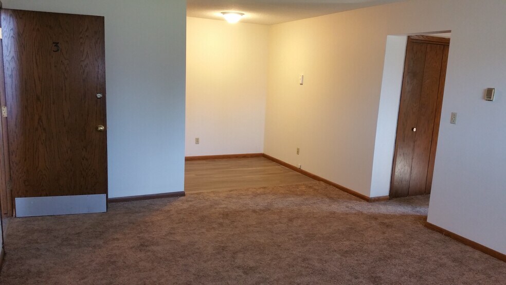 Building Photo - 1711 Northway Dr