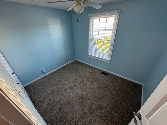 Building Photo - 3226 Split Oak Ct