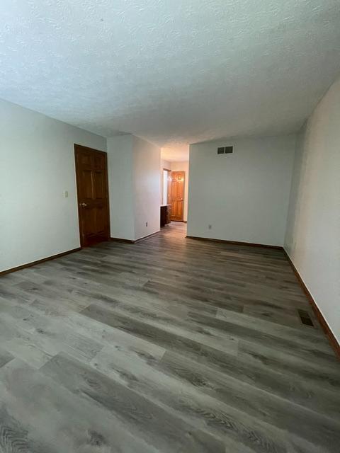 Building Photo - 8829 Greenburg Dr