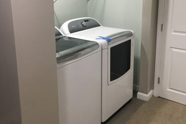 Building Photo - 172 Oakland Ave