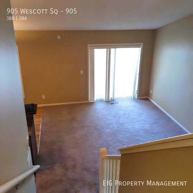 Building Photo - 905 Wescott Square