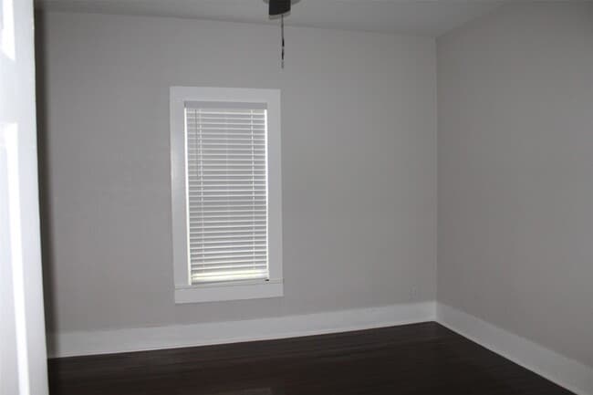 Building Photo - 402 Granberry St
