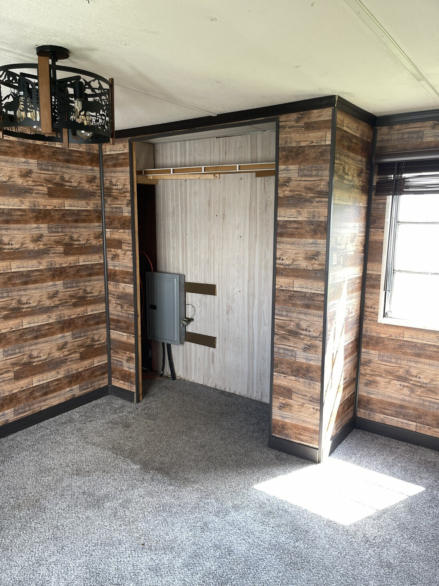 Building Photo - 984 Caldwell Ave