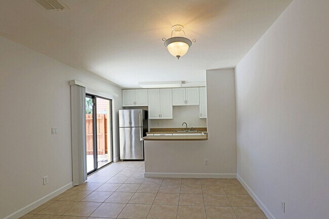 Building Photo - 1538-3 Park Meadows Dr