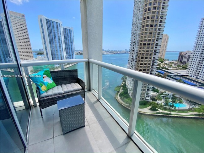 Building Photo - 465 Brickell Ave