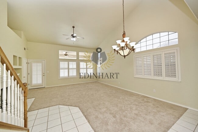 Building Photo - 3750 W Vincent Ln