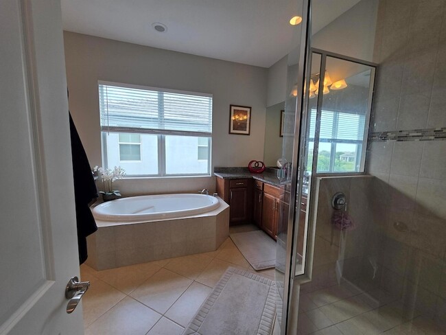 Building Photo - 16007 Whippoorwill Cir