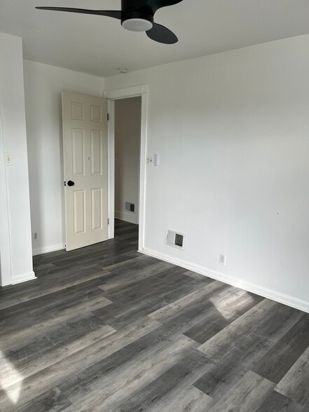 Building Photo - 337 Saint Lawrence Ave