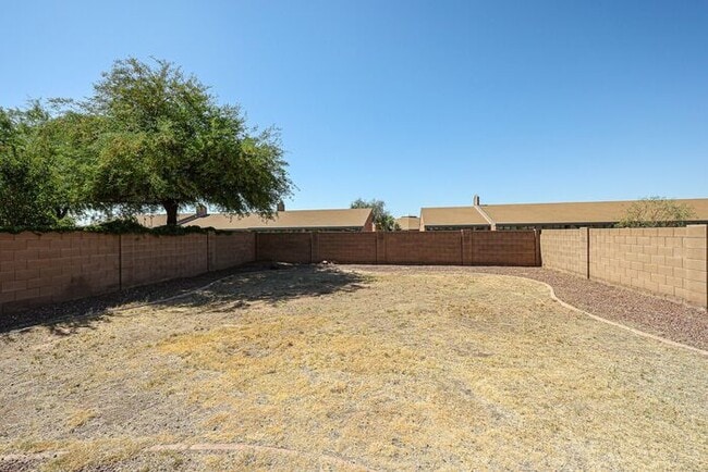 Building Photo - COMING SOON !! 4 BED 2.5 BATH, 2200+ SFT IN CAMELBACK RANCH, PHOENIX