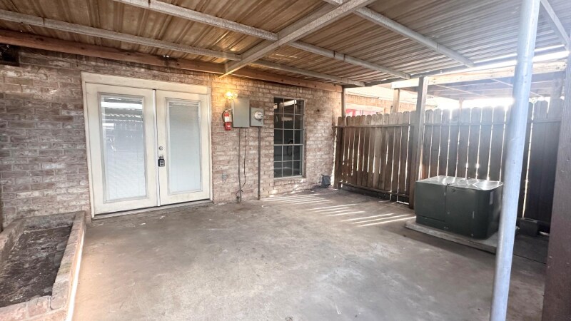 Building Photo - 4205 Benard Ct