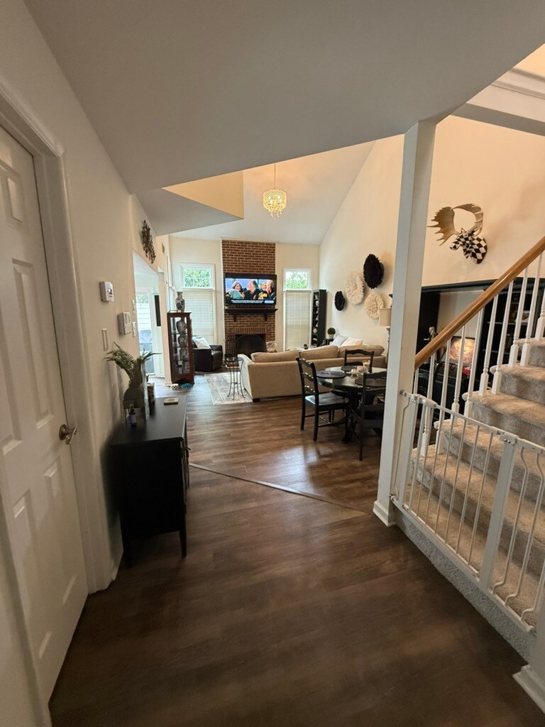 Building Photo - 9307 Kings Falls Dr