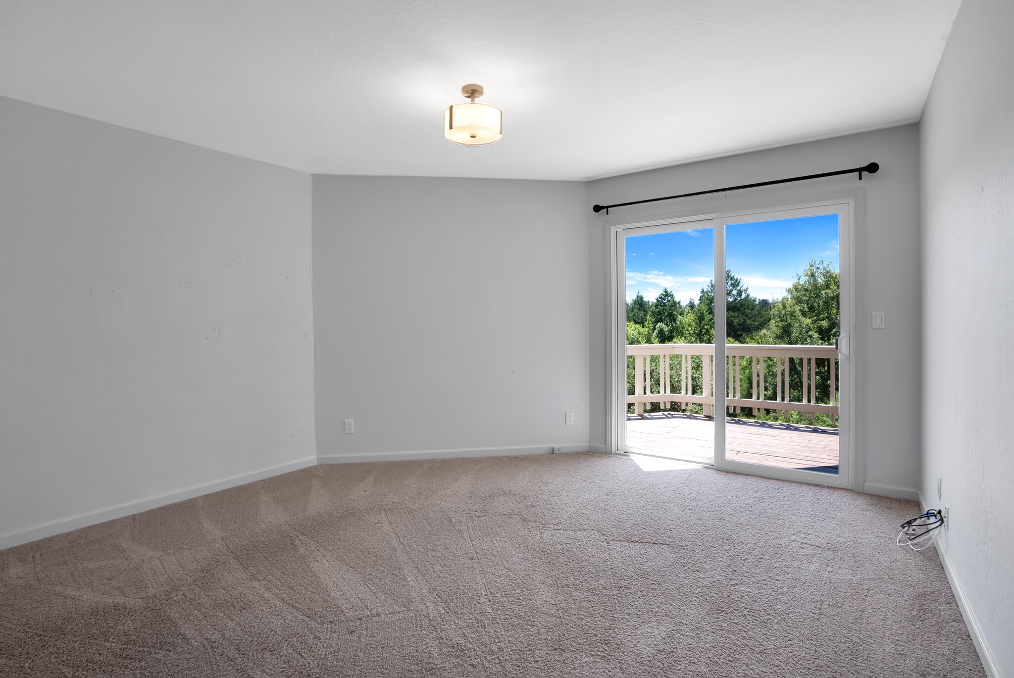 Building Photo - 813 Isbel Ct