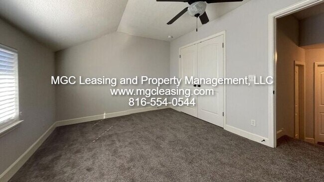 Building Photo - More Savings, More Comfort! Your Move to E...