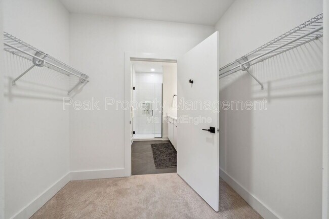 Building Photo - 1609 Pulaski St