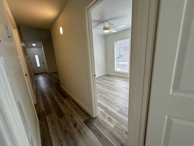 Building Photo - 11506 Meadow Pines Ct