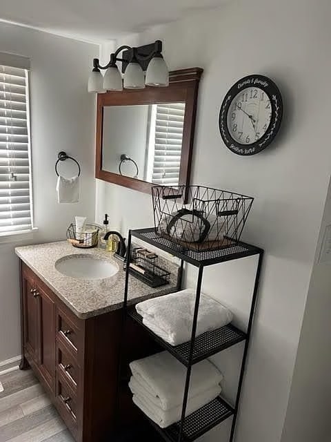 Building Photo - 1205 N Park Ave