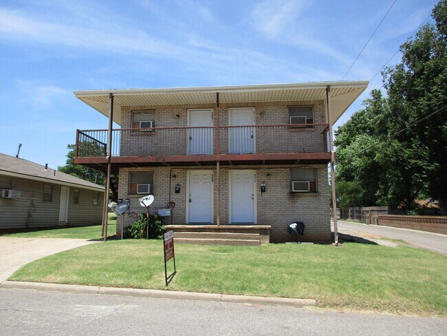 Building Photo - Across the Street From the SWOSU