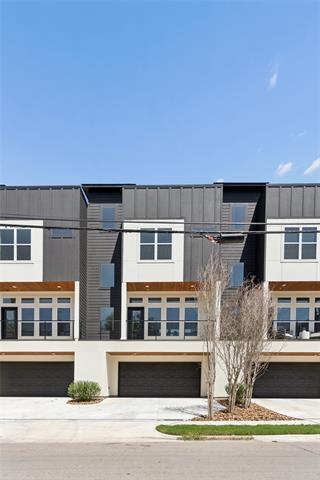Building Photo - 2202 N Carroll Ave