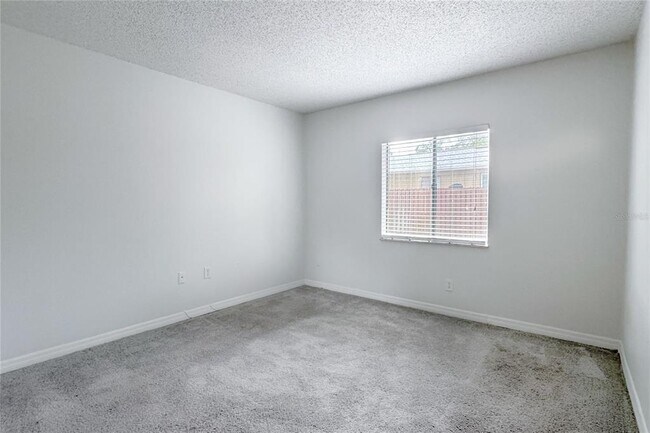 Building Photo - 310 Cherokee Ct
