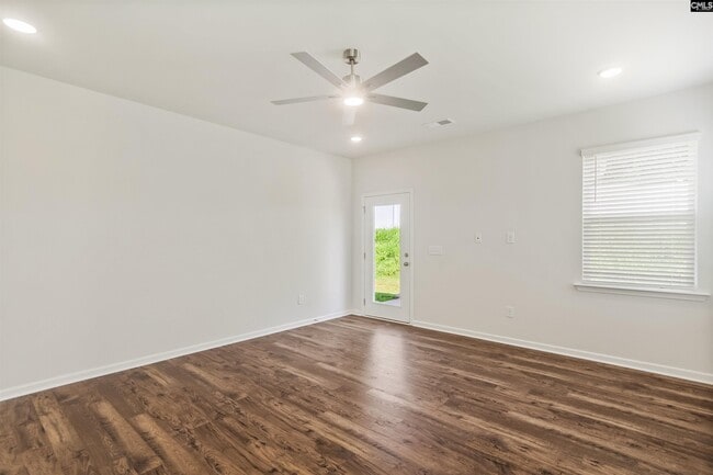 Building Photo - 1021 Skidaway Dr