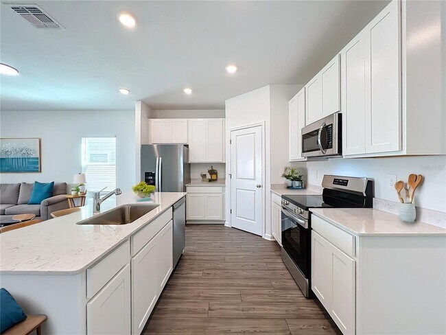 Building Photo - 4726 SW 83rd Lp