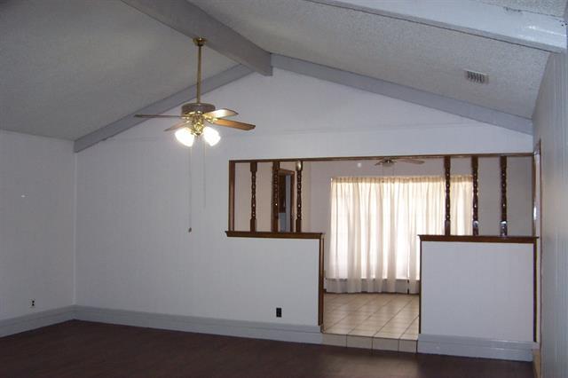 Building Photo - 2916 Southridge Dr