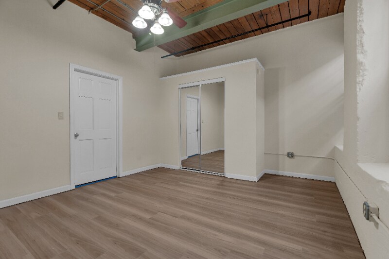 Building Photo - 83 Main St