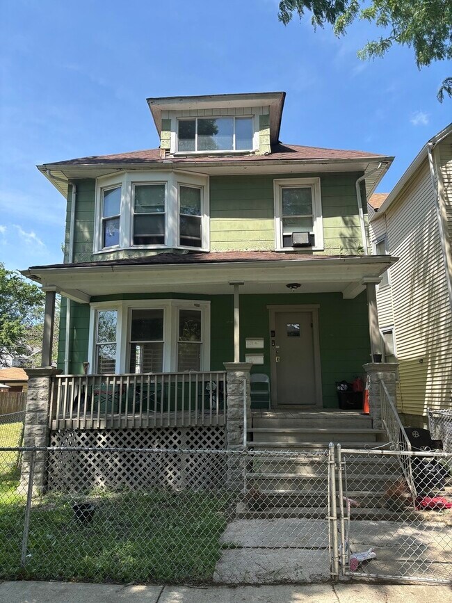 Primary Photo - 10734 S Prairie Ave