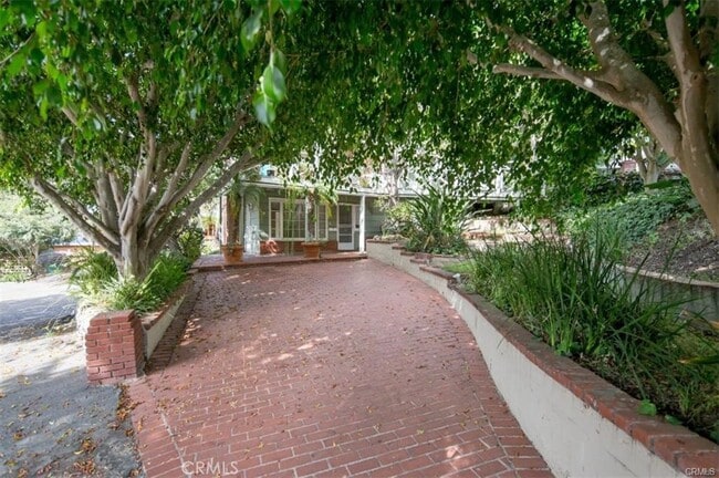 Building Photo - 670 Glomstad Ln