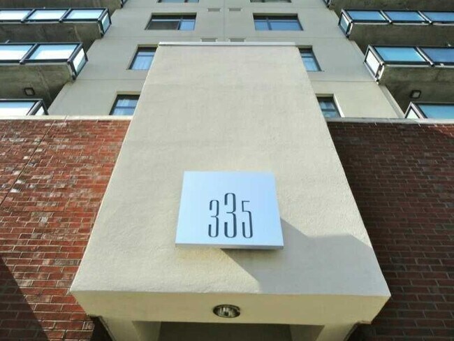 Primary Photo - 335 W Ponce de Leon Ave