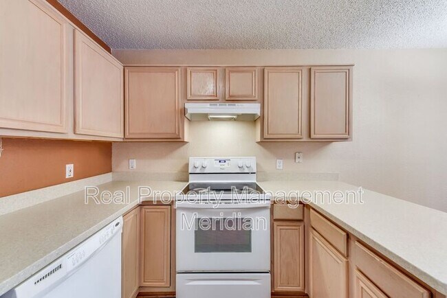Building Photo - 8008 Cannonwood Dr