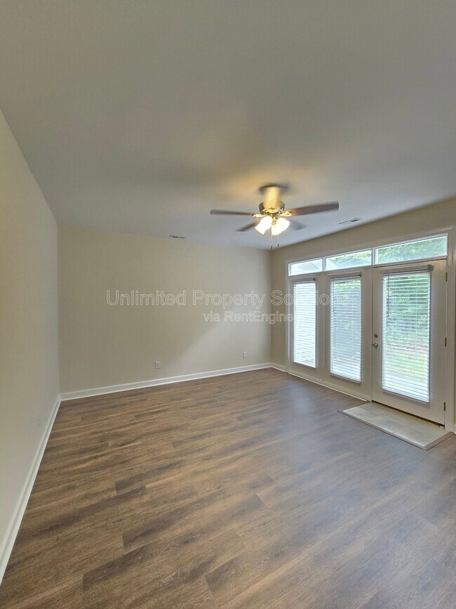 Building Photo - 5813 Wrightsville Ave