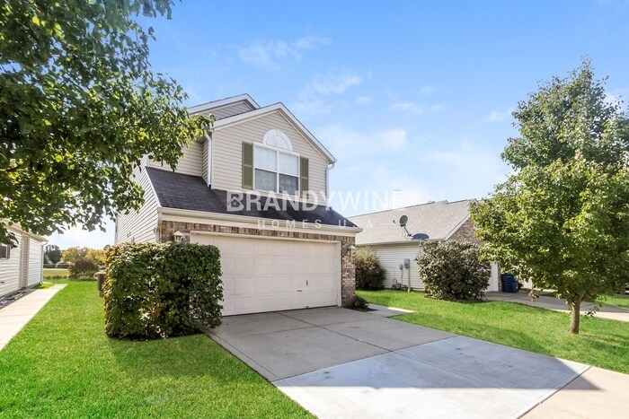 Building Photo - 2733 Dawnlake Dr