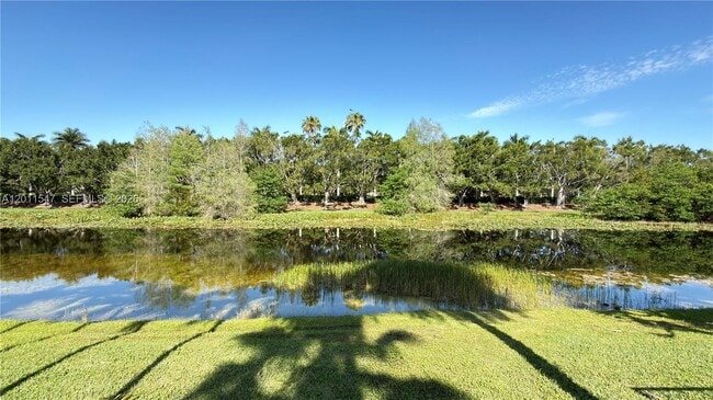 Building Photo - 3767 Oak Ridge Cir