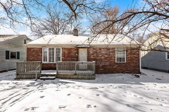 Building Photo - 618 S 18th St