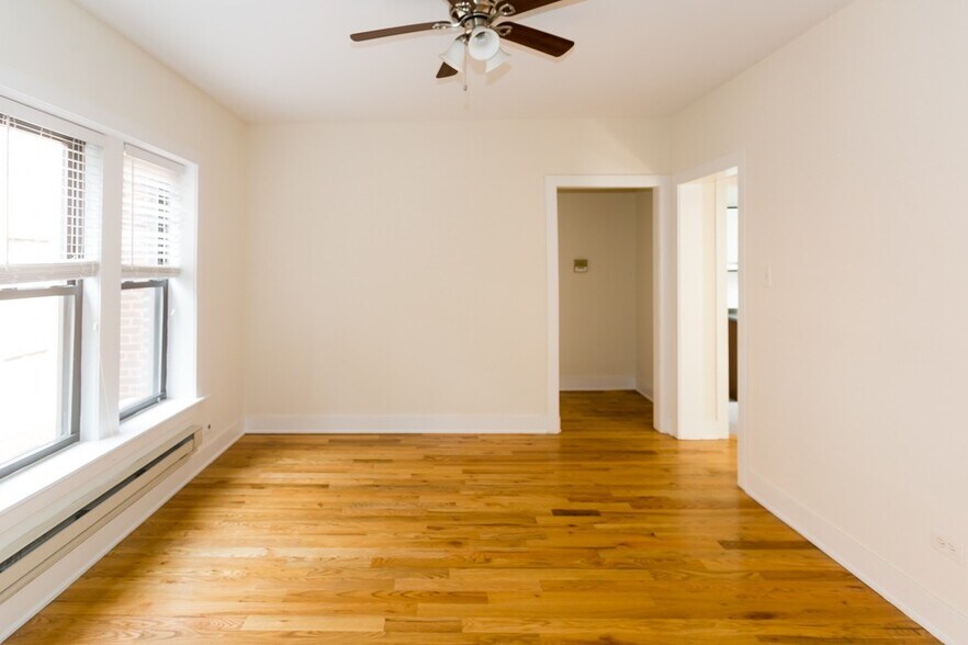 Building Photo - 3830 N Fremont