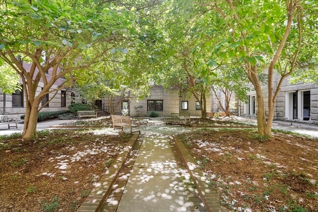 Building Photo - 771 Harrison Ave