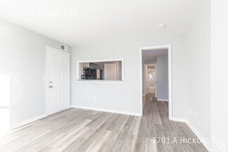 Building Photo - 1701 Hickory St