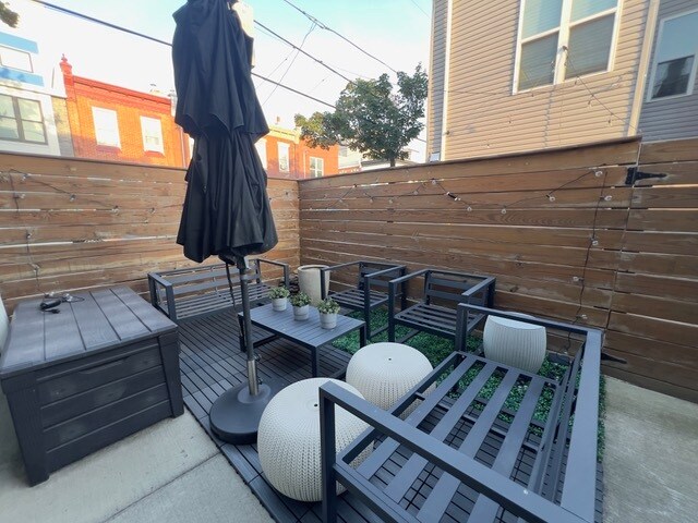 Building Photo - 2702 Sears St