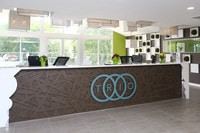 Building Photo - Trio