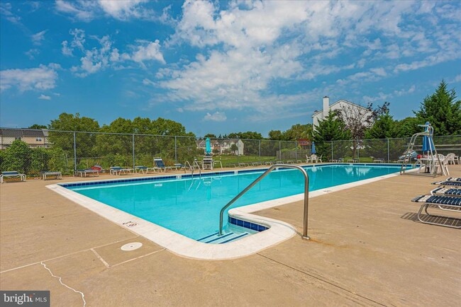 Building Photo - 7130 Oberlin Cir