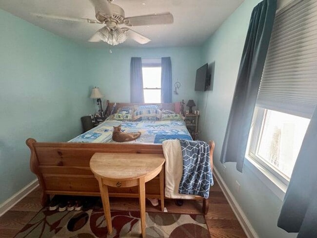 Building Photo - 1322 N M St