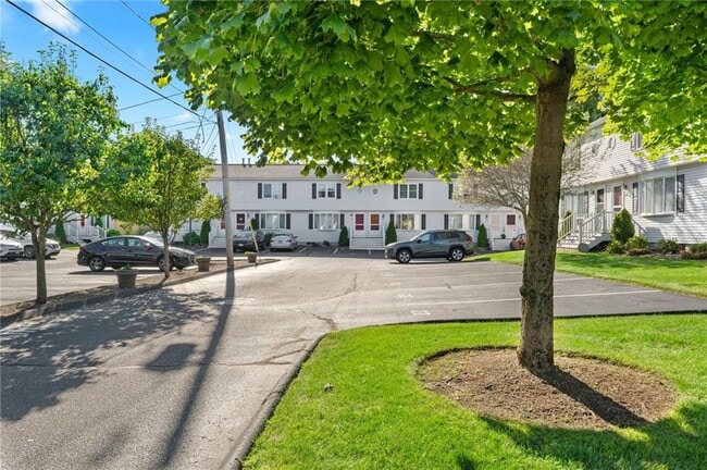 Building Photo - 23 Benefit St