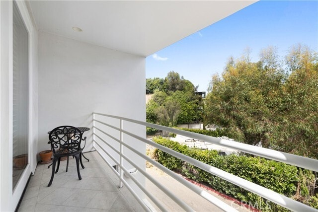Building Photo - 1356 Summitridge Dr