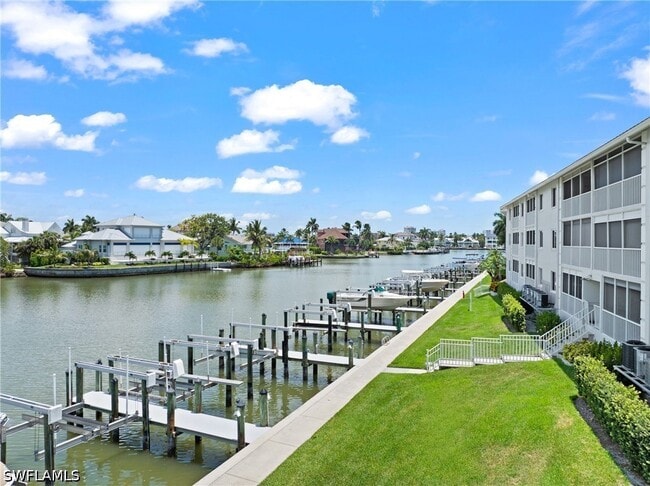 Building Photo - 10684 Gulf Shore Dr