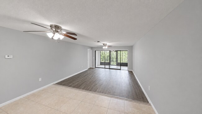Building Photo - 2 Bedroom Home with Community Pool for Rent in Sebring, FL