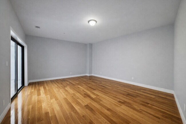 Building Photo - 116 36th St