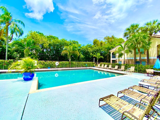 Building Photo - 815 Boynton Beach Blvd