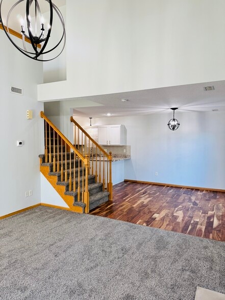 Building Photo - 7425 Wistful Vista Dr