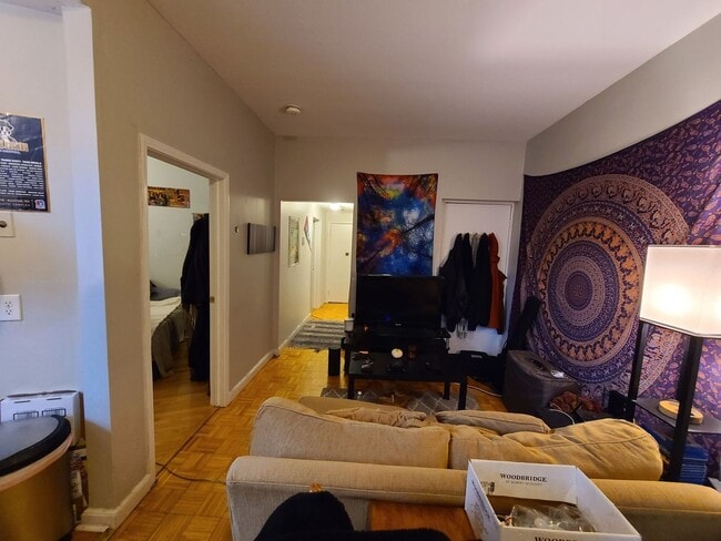 Building Photo - Close to T stop - Cleveland Circle - On site laundry